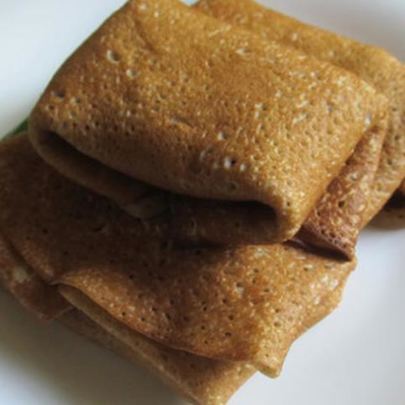 Блины на сыворотке с начинкой из сельди