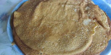 блины на сыворотке с начинкой из сельди