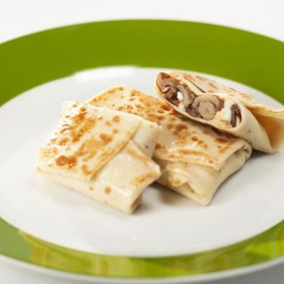 Блины с грибами и яйцом