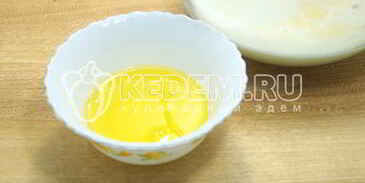 блины с колбасой и сыром