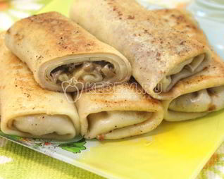 Фаршированные блины с грибами и сыром