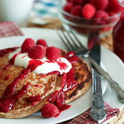 Овсяные блинчики с бананом и корицей