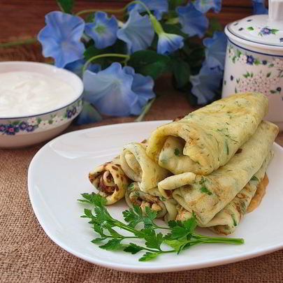 Сырные блины с зеленью