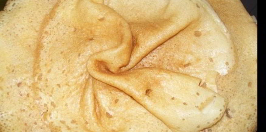 Рецепт тонких блинов бездрожжевых на молоке с дырочками