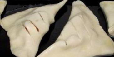 булочки из слоеного теста с яблоками