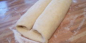 булочки из слоеного теста свиные уши