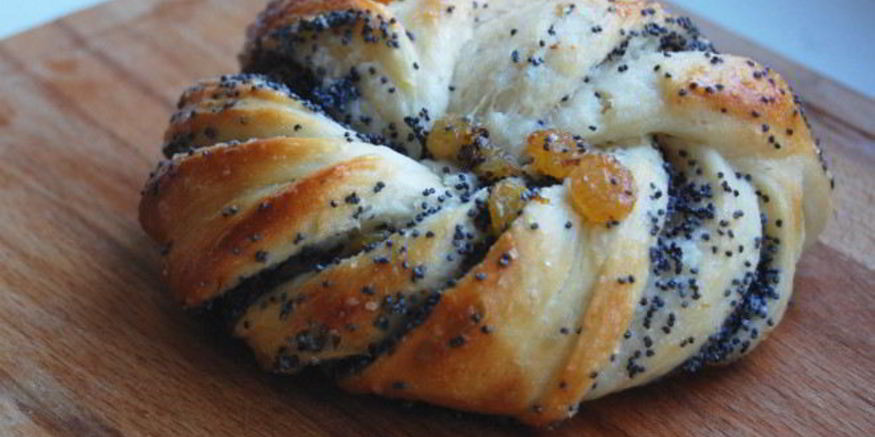 Рецепт булочек с маком и изюмом