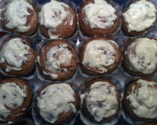 Булочки с яблоками и корицей