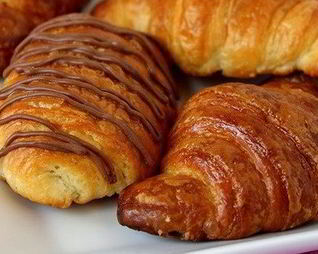 Хрустящие круассаны с шоколадной начинкой