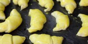 классические круассаны