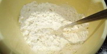 круассаны с шоколадной начинкой