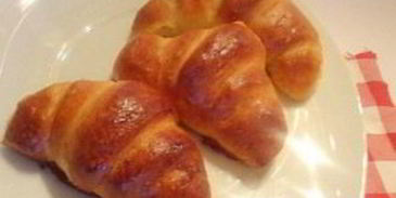 круассаны с шоколадной начинкой