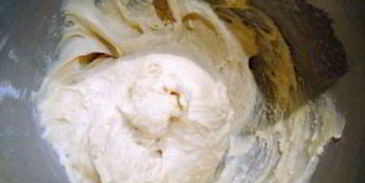 круассаны с шоколадной начинкой