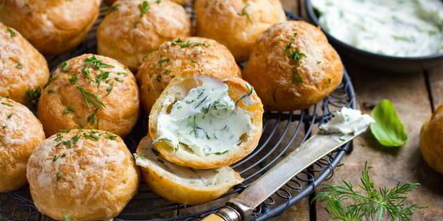 Рецепт мини-булочек с творожной начинкой