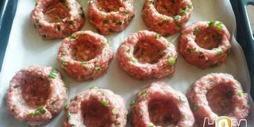 мясные ватрушки с фруктовой начинкой