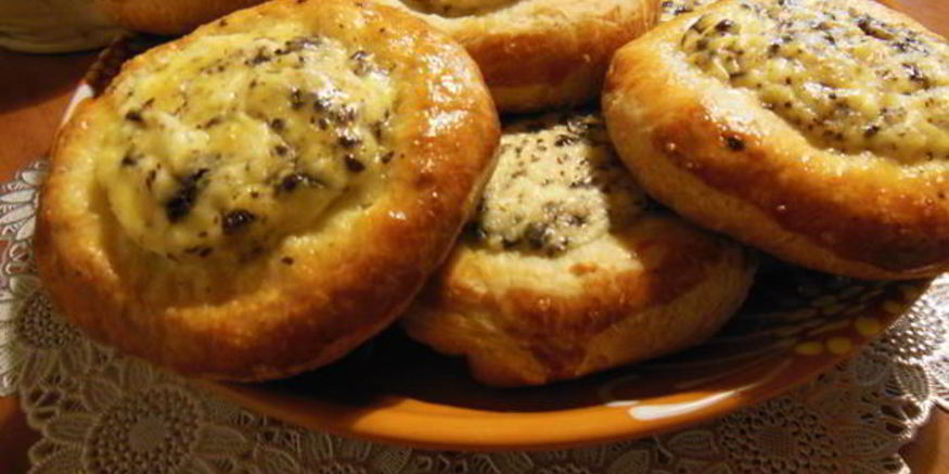 Рецепт ватрушек с творогом и шоколадом