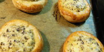 ватрушки с творогом и шоколадом