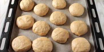 ватрушки с яблочной начинкой и штрейзелем