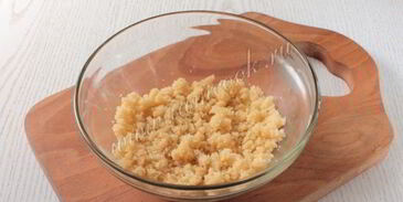 ватрушки с яблочной начинкой и штрейзелем