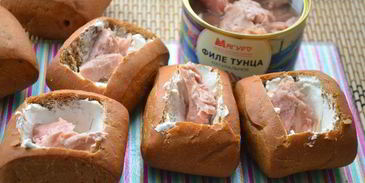 закусочные булочки с тунцом