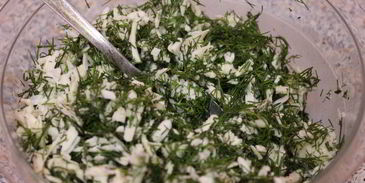 быстрые слойки с брынзой и зеленью