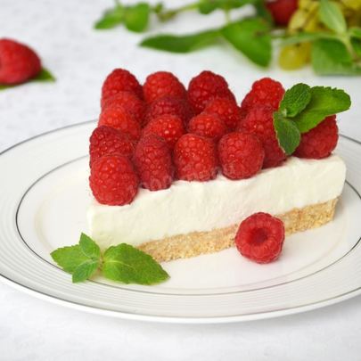 Чизкейк без выпечки с творогом и печеньем