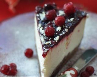 Чизкейк с клюквенной заливкой