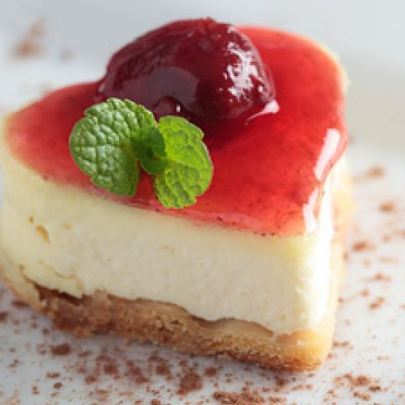 Чизкейк с вишневым конфитюром