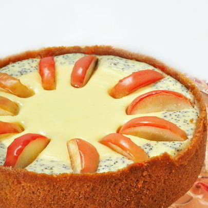 Чизкейк с яблоками и маком