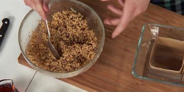 домашний чизкейк с соусом фламбе из вишни