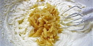 лимонный чизкейк с марципаном и маком