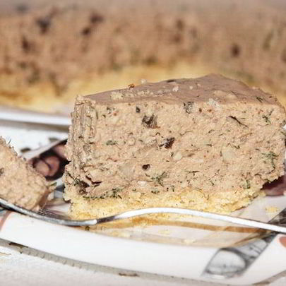 Печеночный чизкейк с орехами и грибами