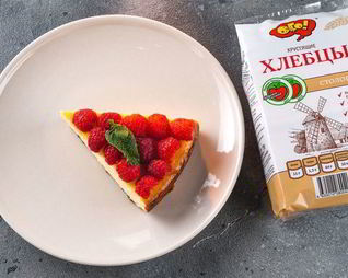 Простой чизкейк на основе из хлебцев