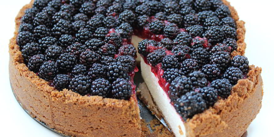Рецепт творожного чизкейка с ежевикой