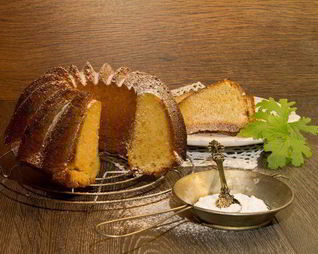 Греческий масляный кекс с ароматом герани