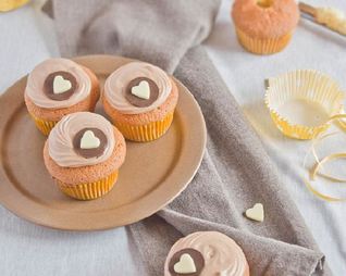 Капкейки с двойным кремом Шоколад и бананы