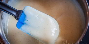 капкейки с двойным кремом шоколад и бананы