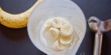 капкейки с двойным кремом шоколад и бананы