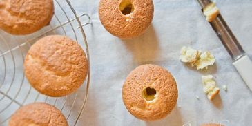 капкейки с двойным кремом шоколад и бананы