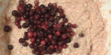 кекс морковно-апельсиновый с брусникой