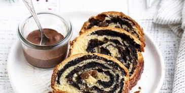 кекс с маком и изюмом