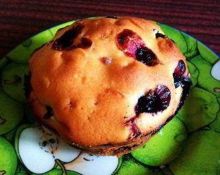 Кексы с черной смородиной