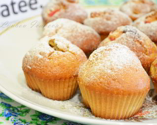 Кексы с ревенем