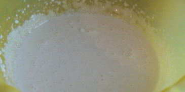 шоколадно-творожные кексы с брусникой