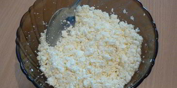 шоколадно-творожные кексы с брусникой