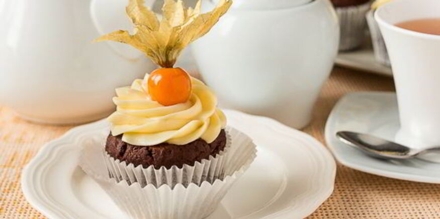 Рецепт шоколадных капкейков с сюрпризом