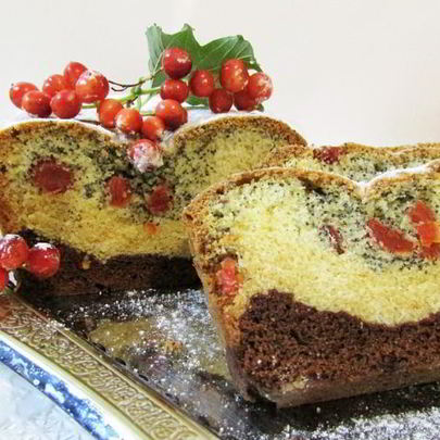 Трехслойный кекс с вяленым кизилом