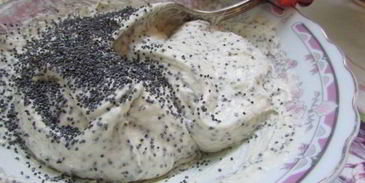 трехслойный кекс с вяленым кизилом