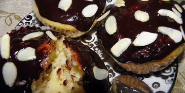 творожные кексы с шоколадом и бананом