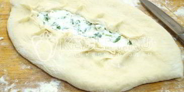 хачапури с брынзой и яйцом